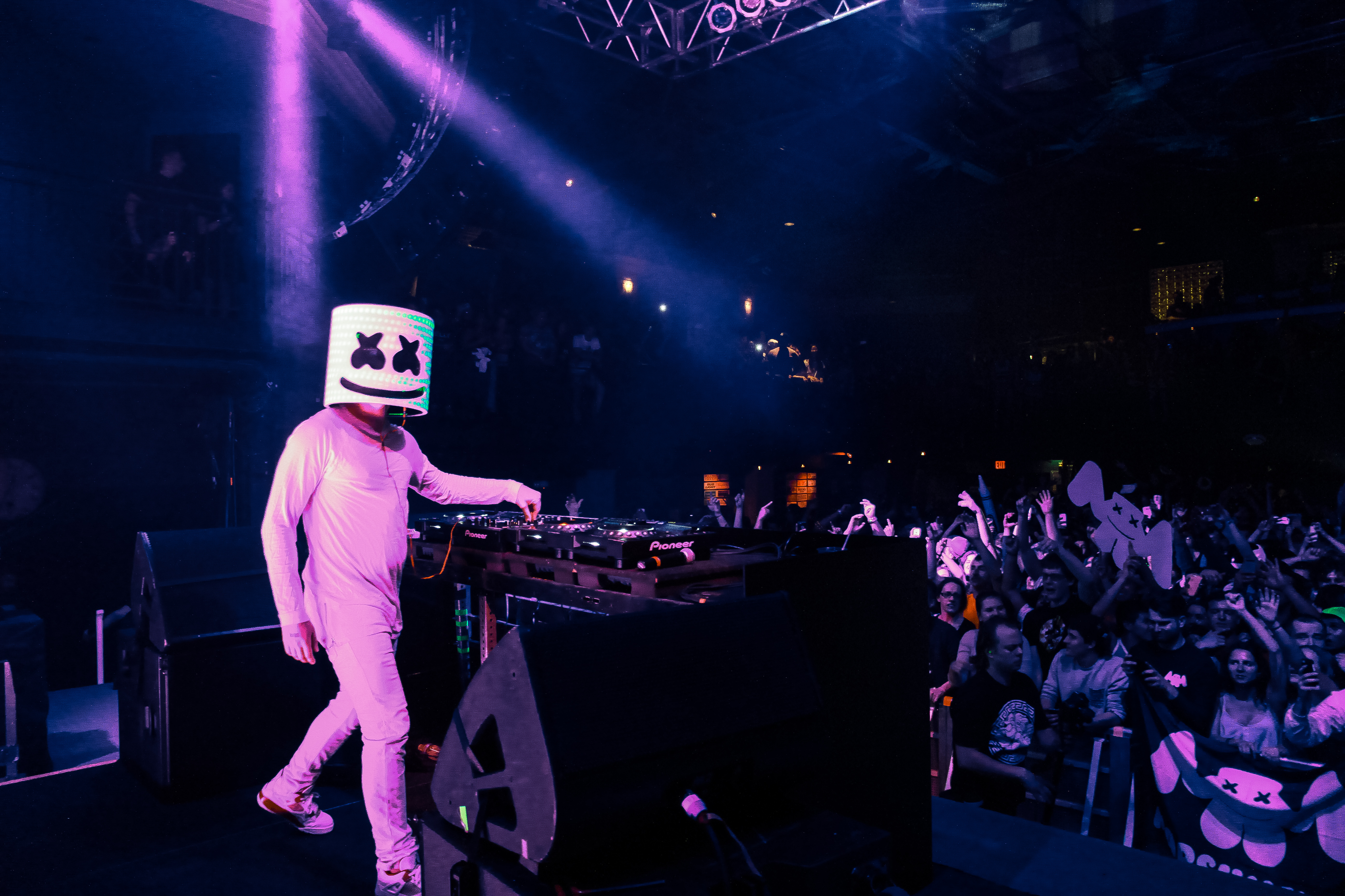 Photo Gallery Marshmello At 930 Club
